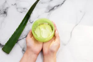 Vergetures et aloe vera : ce que révèlent les études scientifiques